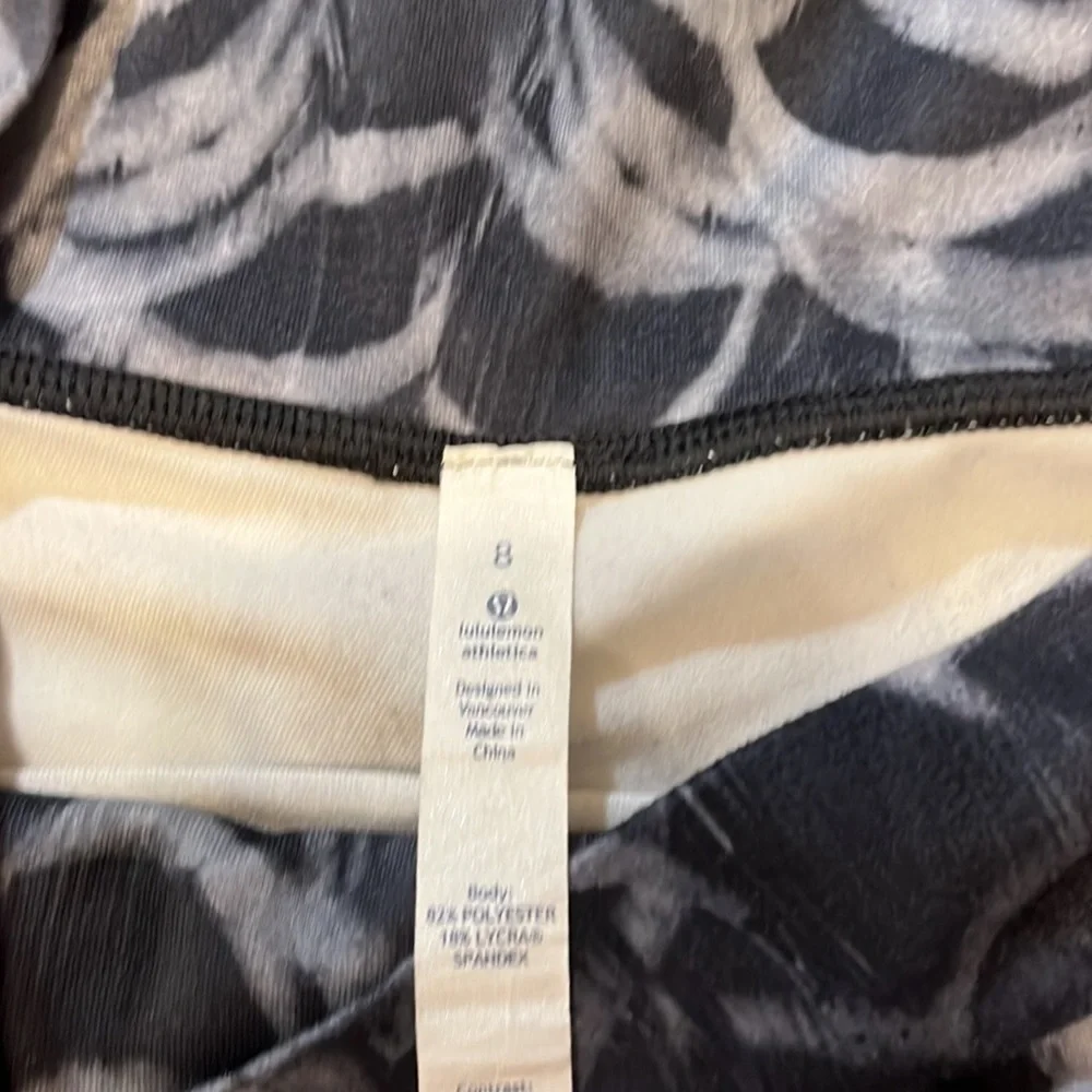 Lululemon High Times Pant *SE Pretty Plume Angel Wing (BB3) Size 8 - Picture 7 of 7